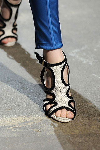 Thakoon spring 2010
Thakoon spring 2010