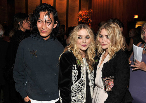 Alexander Wang with Mary-Kate and Ashley Olsen
Alexander Wang with Mary-Kate and Ashley Olsen