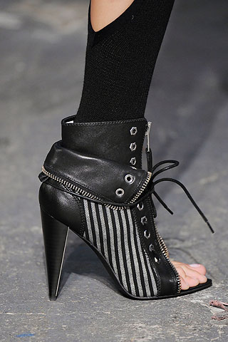 Alexander Wang spring 2010
Alexander Wang spring 2010