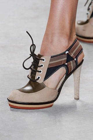 Derek Lam spring 2010
Derek Lam spring 2010