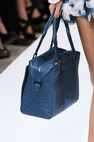 Oscar de la Renta spring 2010
Oscar de la Renta spring 2010