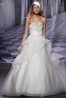Monique Lhuillier Bridal Fall 2010 Monique Lhuillier Bridal Fall 2010