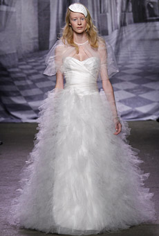 Monique Lhuillier Bridal Fall 2010 Monique Lhuillier Bridal Fall 2010