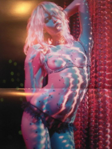2010 Vogue Paris Calendar Is Out, All Flashing Lights and Trio of Top Models 2010 Vogue Paris Calendar Is Out, All Flashing Lights and Trio of Top Models