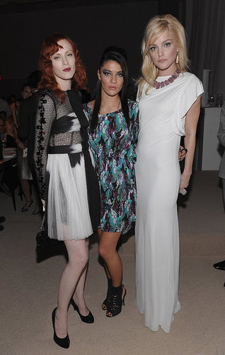 Karen Elson, Jessica Szohr, Jessica Stam
Karen Elson, Jessica Szohr, Jessica Stam