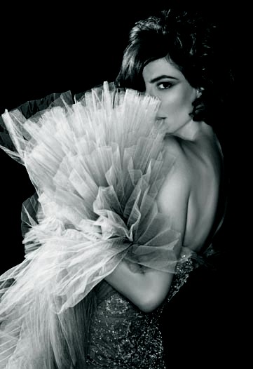 Karl Lagerfeld Photographs 2010 Calendar for Italian Edition of Marie Claire Karl Lagerfeld Photographs 2010 Calendar for Italian Edition of Marie Claire