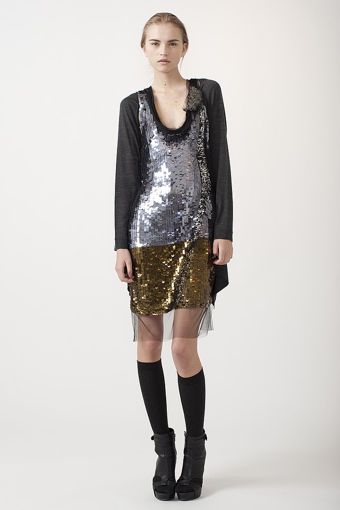 Vera Wang Mixes Gossamer Hemmed-Dresses with Tailored Outerwear for Pre-Fall Vera Wang Mixes Gossamer Hemmed-Dresses with Tailored Outerwear for Pre-Fall