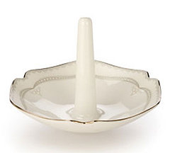 Fab Gift Guide: Engagement Presents for The Bride Fab Gift Guide: Engagement Presents for The Bride