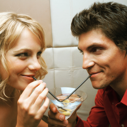 Dear Poll: What Day of the Week Is Your Favorite Night to Date?