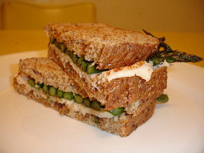 Truffled Grilled Cheese With Asparagus and Chicken Truffled Grilled Cheese With Asparagus and Chicken
