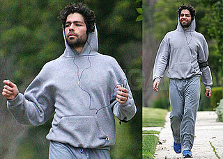 Adrian Grenier Goes For a Jog in LA on Jan. 27, 2008