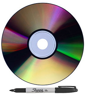 A PSA From GeekSugar: Don't Write on CDs With Sharpies!