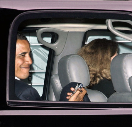 Barack Obama and Hillary Clinton Swear by Their BlackBerrys