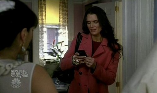 Wendy Has an Awkward Texting Moment Wendy Has an Awkward Texting Moment