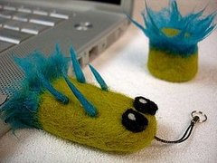 Gizzy the Data Worm: Totally Geeky or Geek Chic? 
