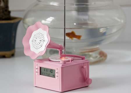 Turntable Phonograph: Love It or Leave It?