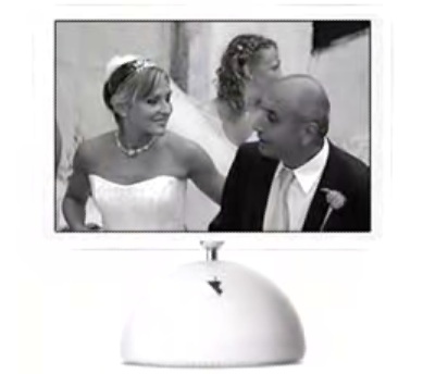Couple Wants Wedding Reception In An Apple Store 