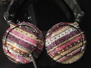 Headphone Bling from Amateur Meister and +D Style Headphone Bling from Amateur Meister and +D Style