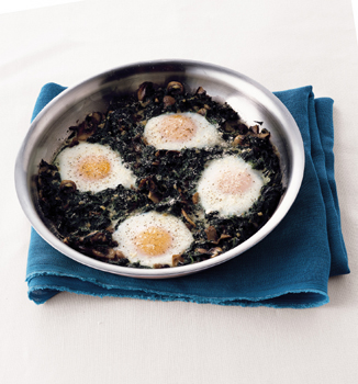 Sunday Dinner: Baked Eggs with Spinach and Mushrooms