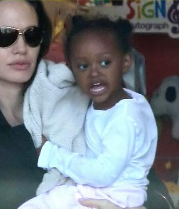 Angelina Jolie & Zahara's "Ladies' Day Out"