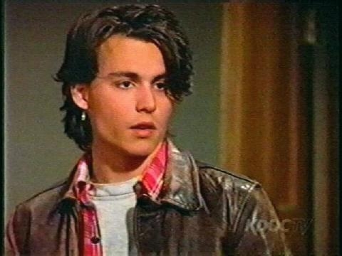 Which phase of Johnny Depp is sexier?? Younger Depp or Older Depp??