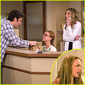 Britney Spears Guests on ‘How I Met Your Mother’ — First Photos!! 