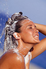 The Facts Behind Sodium Laureth Sulfate 