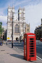 Landmark Red Payphones in UK Make Pricey Geek Collectibles Landmark Red Payphones in UK Make Pricey Geek Collectibles