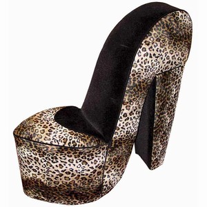 Simply Fab: Stiletto Chair