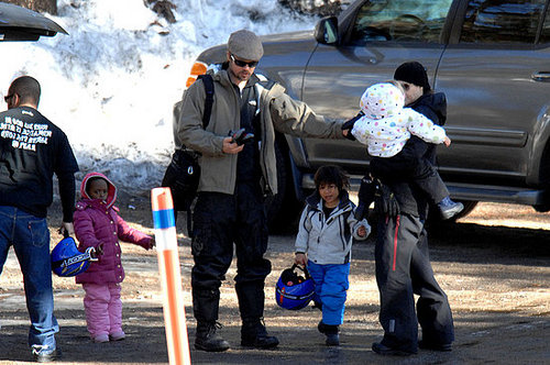  Brad Pitt & Angelina Jolie to Stay in US: Baby to be Born in Texas?