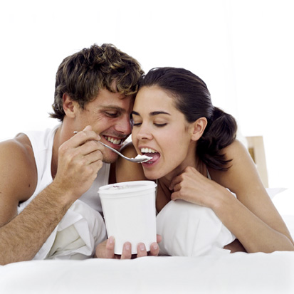 Dear Poll: Does Dating Impair Your Diet?