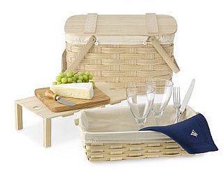 Sugar Shout Out: Win a Springtime Picnic Basket!