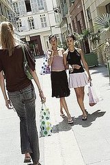 Dear Poll: Are You an Up/Down Girl? Dear Poll: Are You an Up/Down Girl?