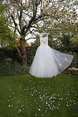 You Asked: Can I Call Dibs on a Wedding Dress Even Though I'm Not Engaged? 
