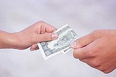 Relationship Protocol: Do His Spending Habits Affect Yours?
