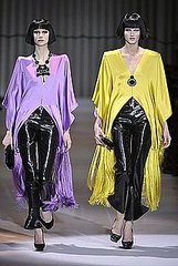 2009 Spring Couture: Giorgio Armani Privé 