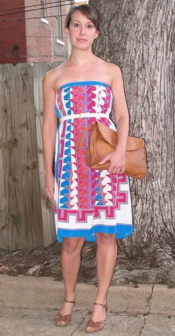 Look of the Day: Pink, White, and Blue 