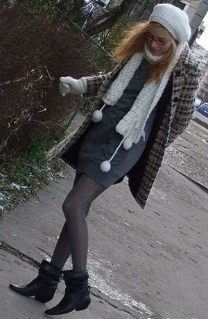 Look of the Day: Textural Tones 