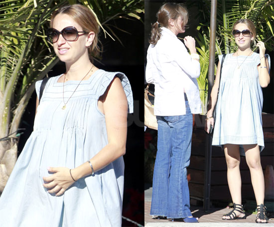 Jennifer Meyer Lunches With a Friend