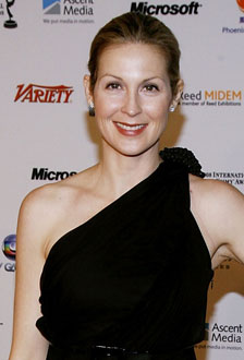 Kelly Rutherford Files Papers Against Estranged Husband, Fears He'll Disappear With Hermes