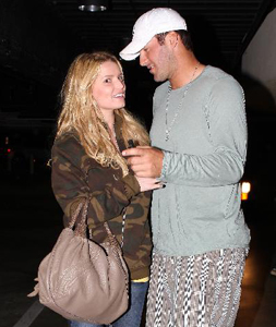 Jessica Simpson and Tony Romo Break Up 2008-05-13 16:18:59