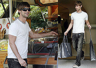 Photos of Chace Crawford in London 2008-06-11 15:30:17