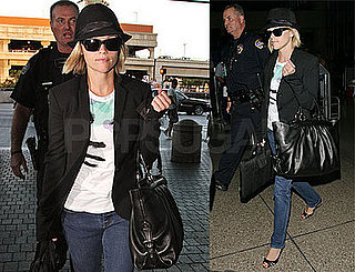 Photos of Reese Witherspoon at LAX 2008-06-23 14:00:07
