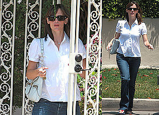 Photos of Possibly Pregnant Jennifer Garner Out in LA