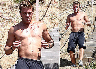 Photos of Shirtless Ryan Phillippe Working Out