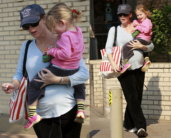 Jennifer Garner and Violet Go Grocery Shopping