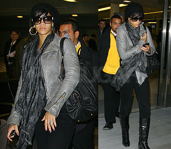 Rhihanna Arrives at LAX