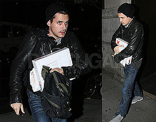 John Mayer Invites Jennifer Aniston Home For Turkey Day