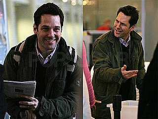 Paul Rudd Heads Home For the Holidays