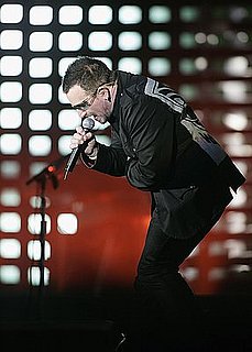 P.L.O.W. — Move It With U2